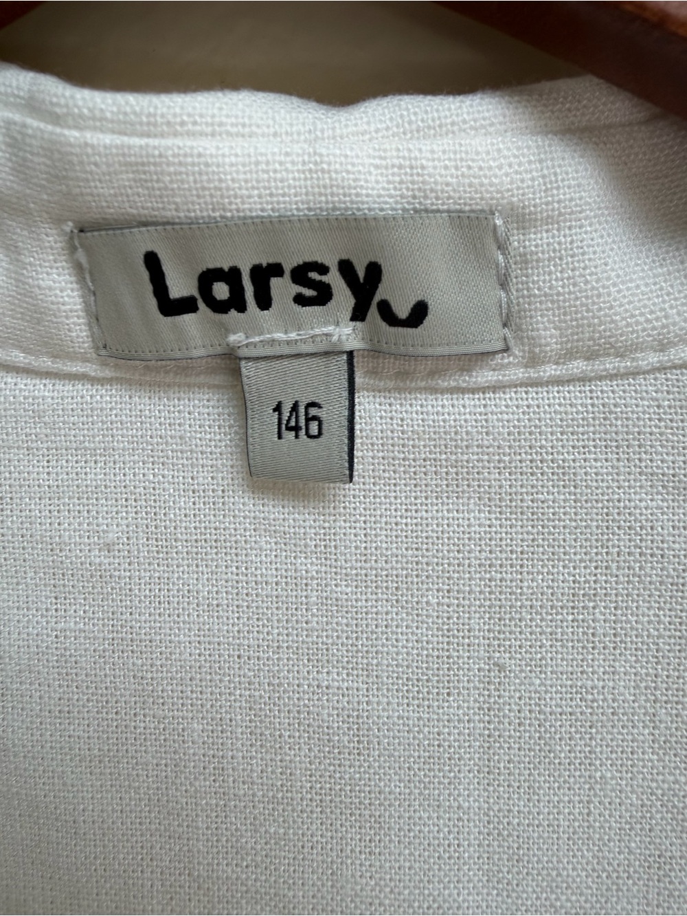 Larsy Linen White Ruffle Hem Button-Down Top - Picture 2 of 5